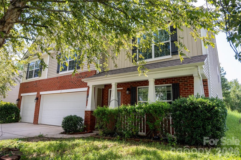 9702 Pond Vista Ct, Charlotte, NC 28216