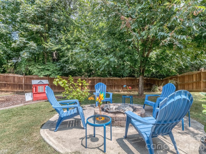 10326 Haddington Dr, Charlotte, NC 28269