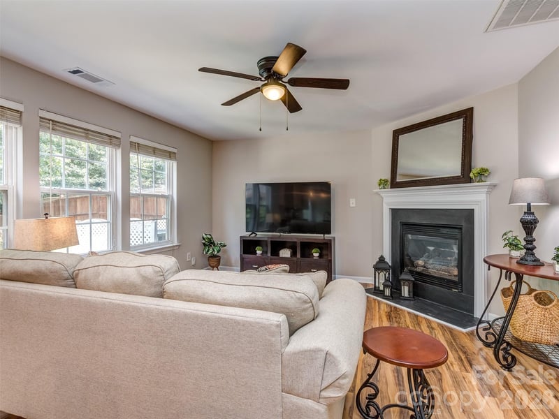 10326 Haddington Dr, Charlotte, NC 28269