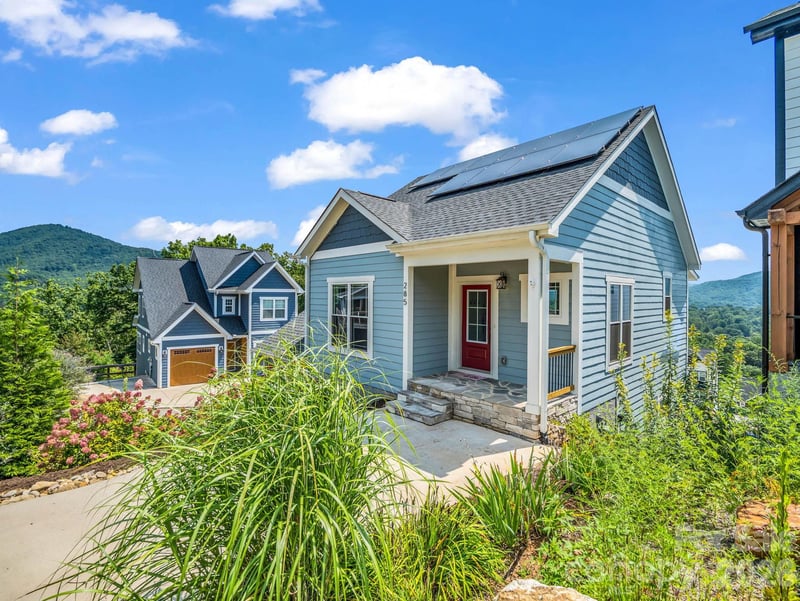 285 Mount Allen Hts, Black Mountain, NC 28711