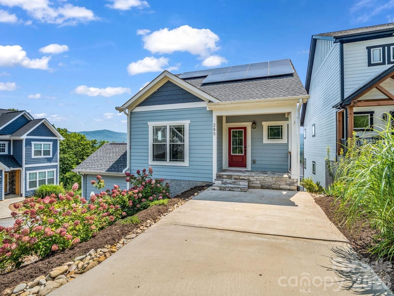 285 Mount Allen Hts, Black Mountain, NC 28711
