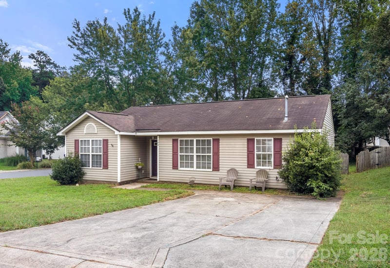 182 Kristens Court Dr, Mooresville, NC 28115