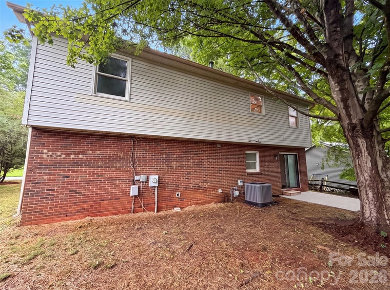 6409 Tivoli Ct, Charlotte, NC 28211