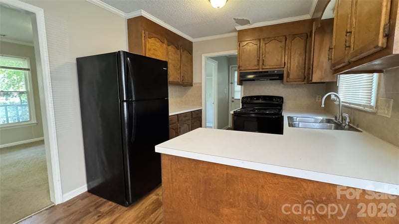 2820 Royal Ridge Ln, Charlotte, NC 28212