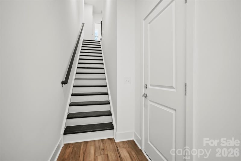 1013 Revival Row, Charlotte, NC 28208