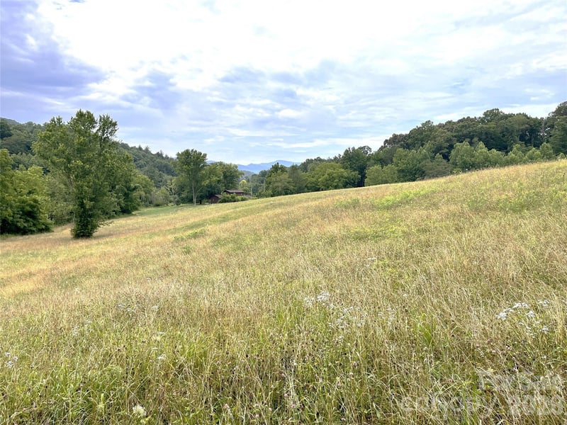 132 Hurd Rd, Canton, NC 28716