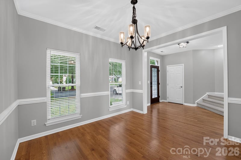 2515 Bethesda Oaks Dr, Gastonia, NC 28056