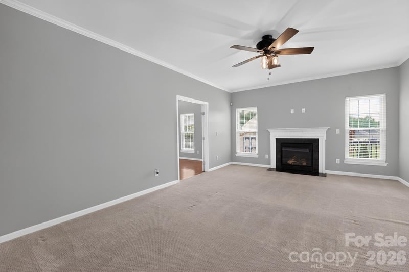 2515 Bethesda Oaks Dr, Gastonia, NC 28056