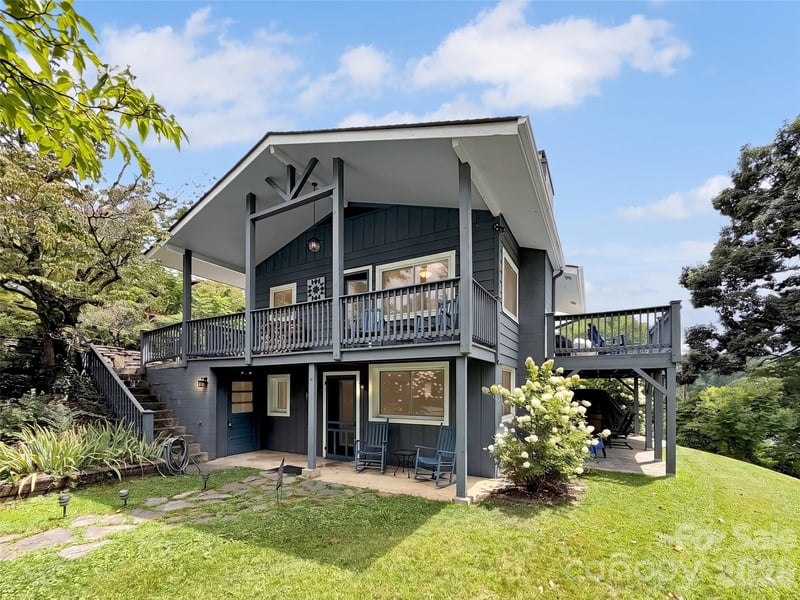 87 Glenview Rd, Lake Junaluska, NC 28745