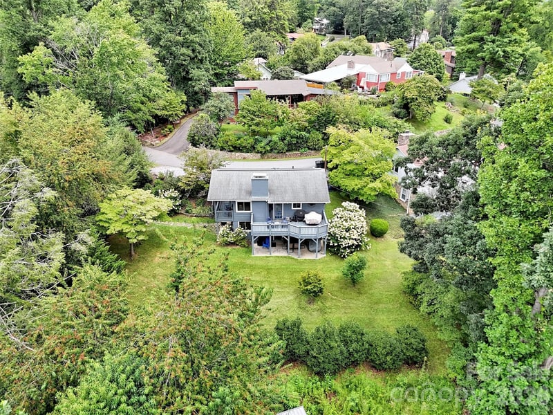 87 Glenview Rd, Lake Junaluska, NC 28745