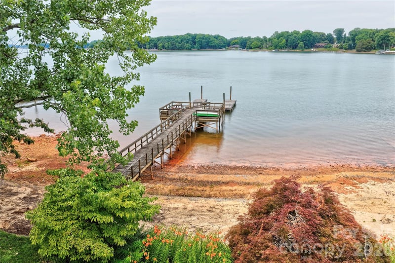 326 Ponderosa Cir, Mooresville, NC 28117