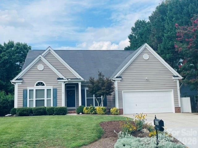 8632 Castlebay Dr, Charlotte, NC 28277