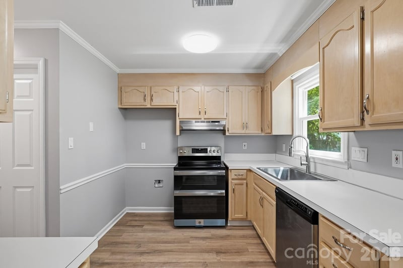 12530n Newstead Rd, Huntersville, NC 28078