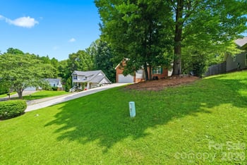 1008 Raywood Ct, Matthews, NC 28104