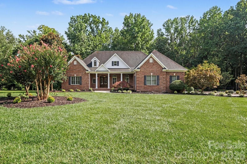314 Glenview Dr, Salisbury, NC 28147