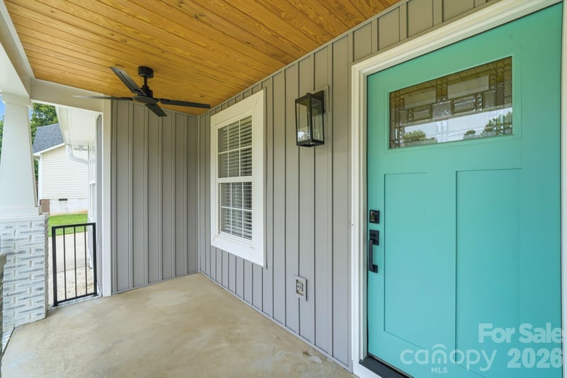 1556 Meadow Glen Ln, Rock Hill, SC 29730
