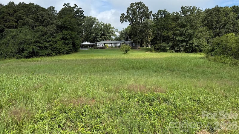 Springs Rd #8, Dallas, NC 28034