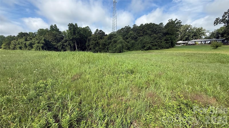 Springs Rd #8, Dallas, NC 28034
