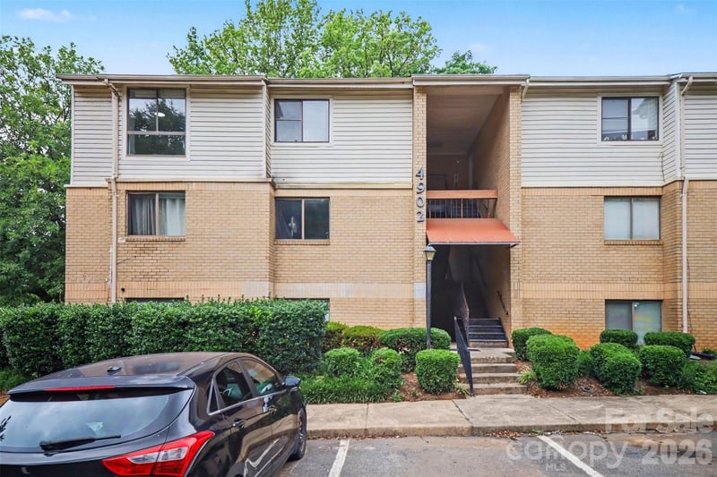 4902 Spring Lake Dr #E, Charlotte, NC 28212