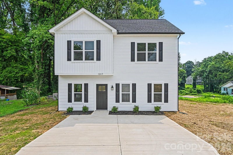 1317 Meadow Ave, Kannapolis, NC 28083