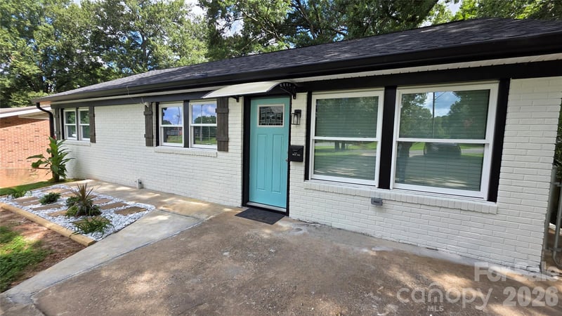 513 Ohio Ave, Bessemer City, NC 28016