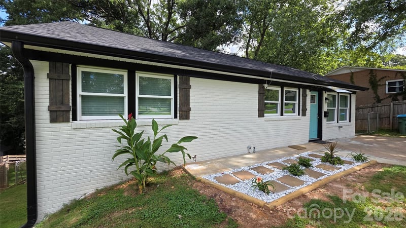 513 Ohio Ave, Bessemer City, NC 28016