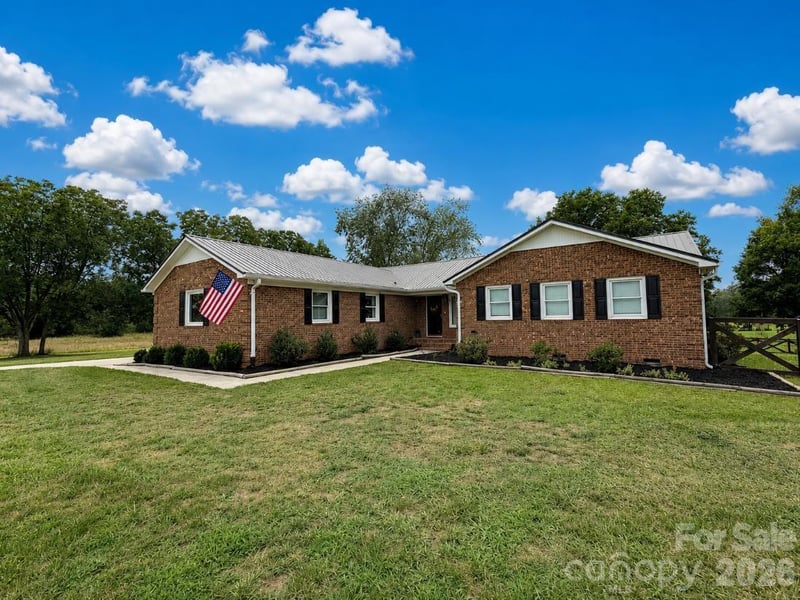 5718 White Store Rd, Wingate, NC 28174