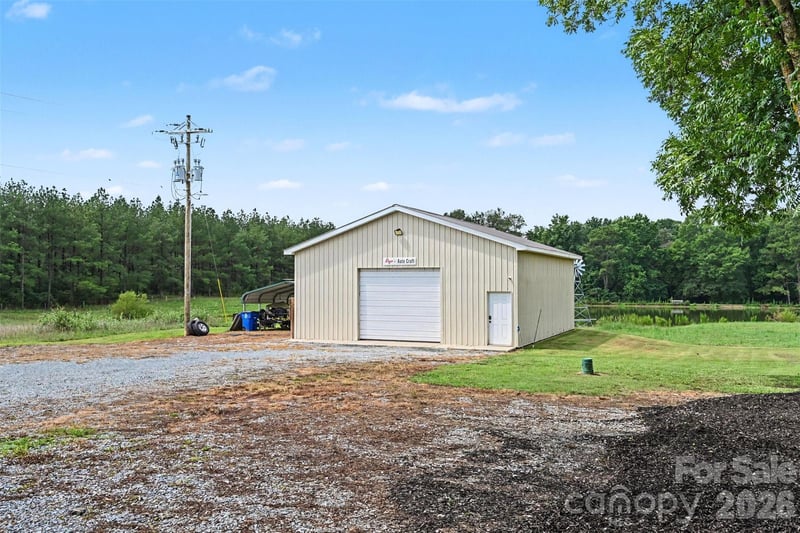 5718 White Store Rd, Wingate, NC 28174