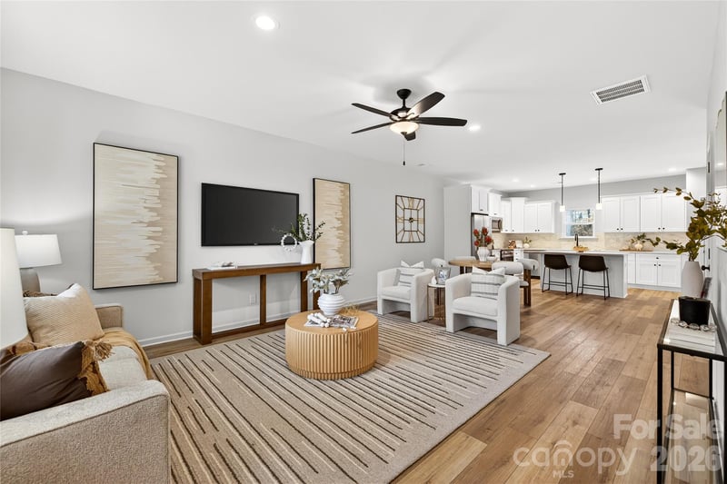 5226 Hickory Ln, Charlotte, NC 28216