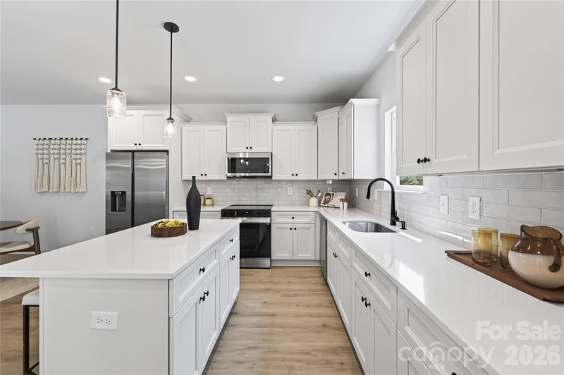 5226 Hickory Ln, Charlotte, NC 28216