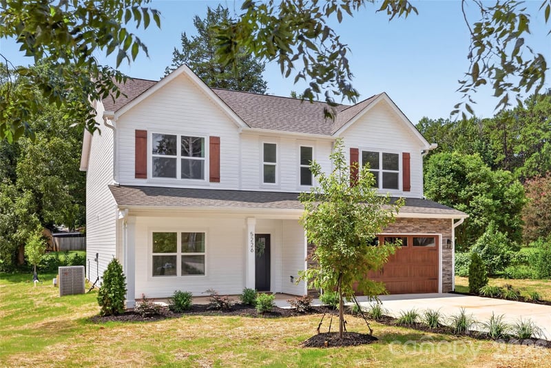 5226 Hickory Ln, Charlotte, NC 28216