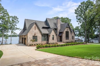 4974 Lynwood Rd, Sherrills Ford, NC 28673