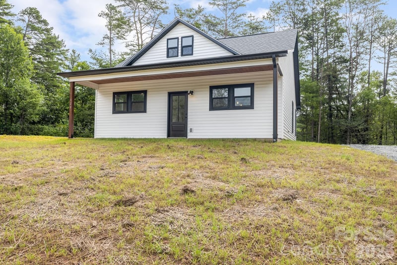 120 Dog Star Ln, Alexander, NC 28701