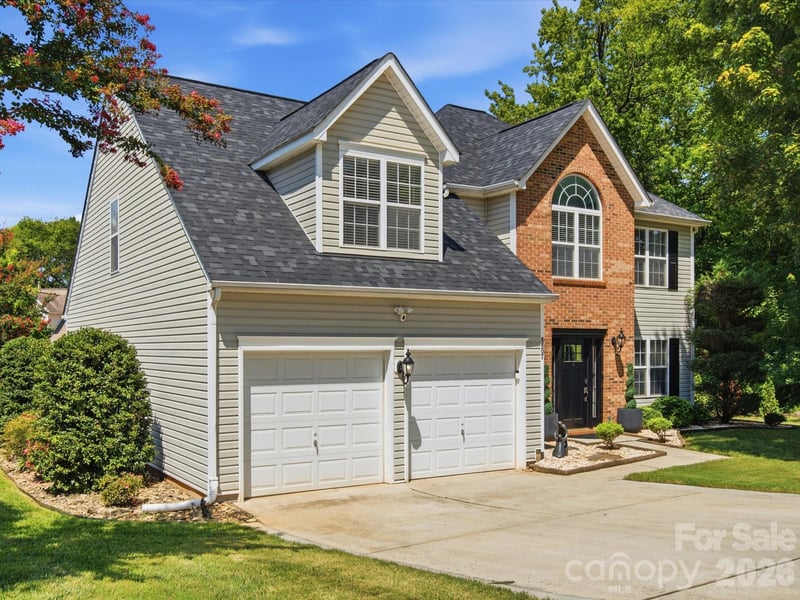 8807 Royal Bluff Dr, Charlotte, NC 28269