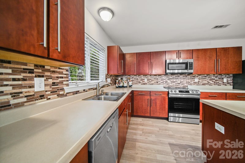 9220 Seamill Rd, Charlotte, NC 28278