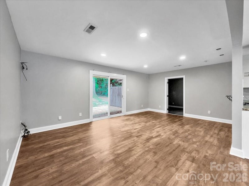 1926 Tyvola Rd, Charlotte, NC 28210