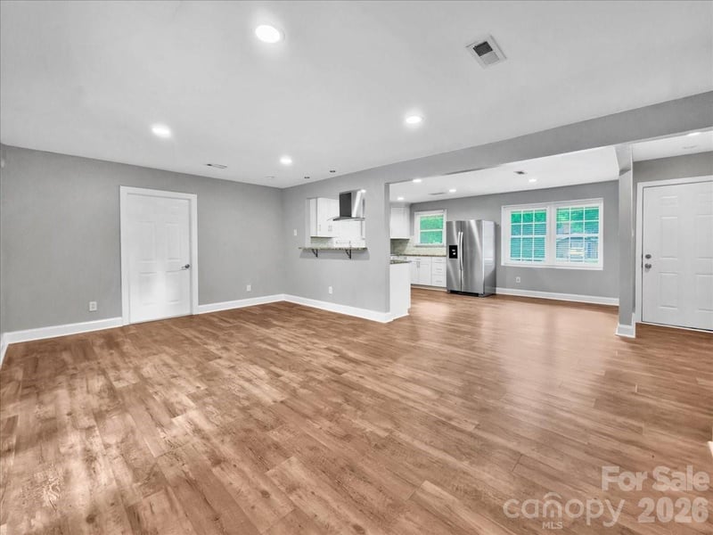 1926 Tyvola Rd, Charlotte, NC 28210