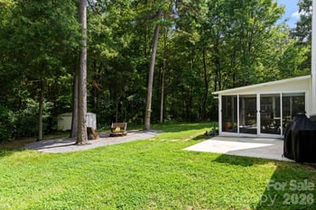 4002 Canbury Ct, Charlotte, NC 28269
