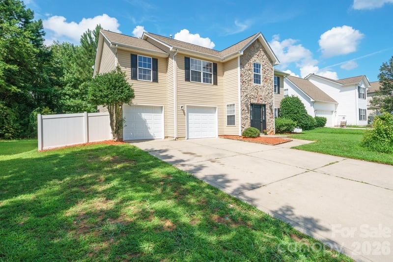 2646 Amber Crest Dr, Gastonia, NC 28052