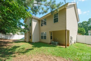 2646 Amber Crest Dr, Gastonia, NC 28052