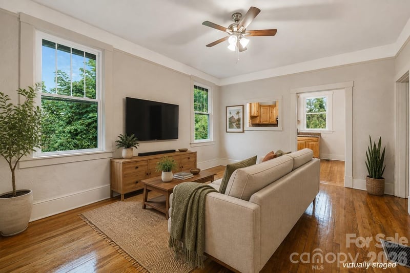 181 Courtland Pl, Asheville, NC 28801