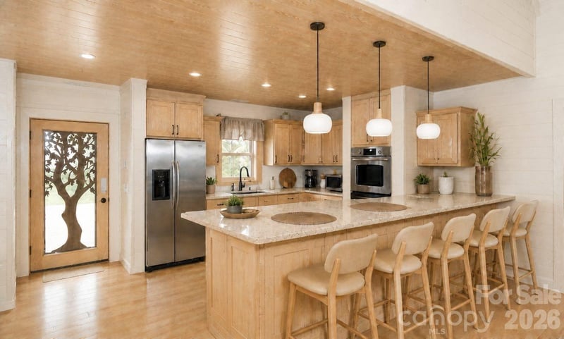 213 Three Rivers Dr, Hendersonville, NC 28792