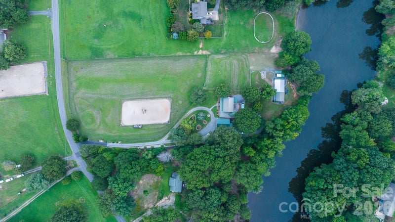 4904 Willow Pond Rd, Clover, SC 29710