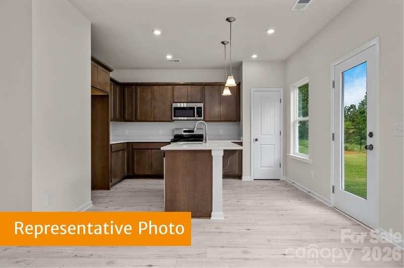 4243 Ruth Creek Ct, Charlotte, NC 28216