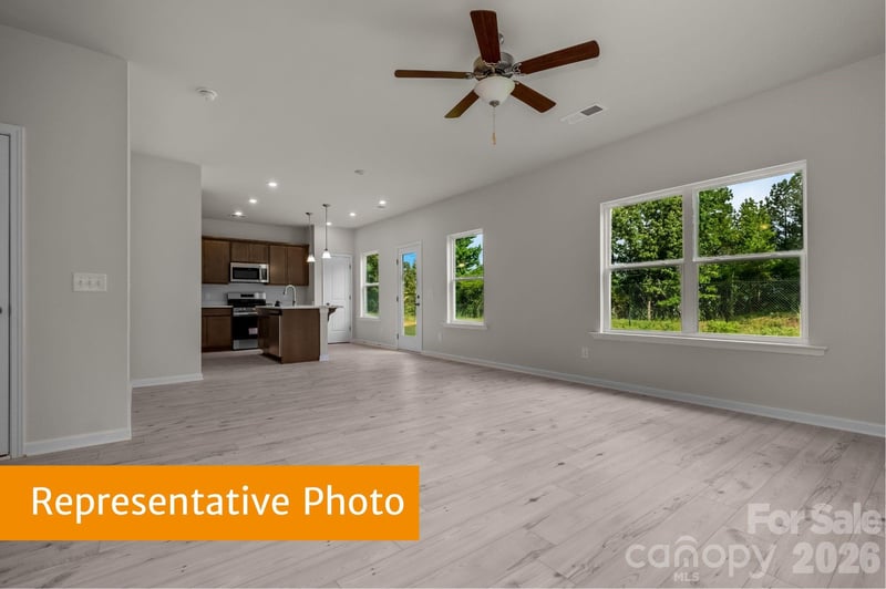 4243 Ruth Creek Ct, Charlotte, NC 28216