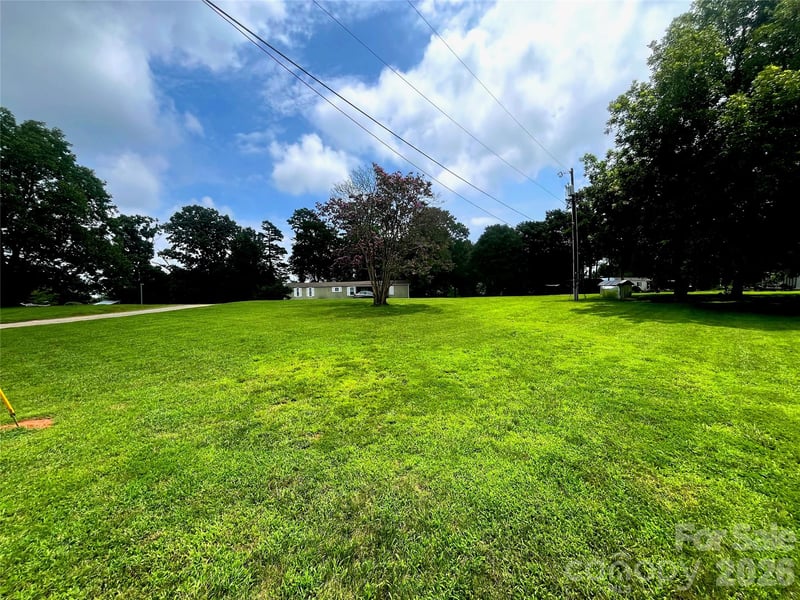 109 Ray Dawn Ln, Mooresville, NC 28117