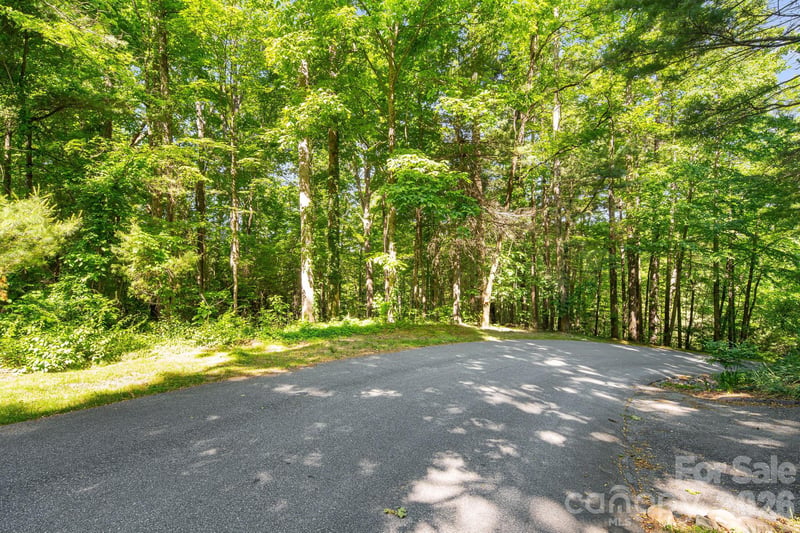 Stonebridge Dr #6, Hendersonville, NC 28739