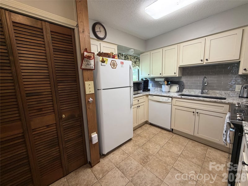 429 Mountains Blvd #C101, Lake Lure, NC 28746
