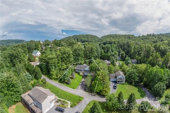 207 Christina Ct, Asheville, NC 28806