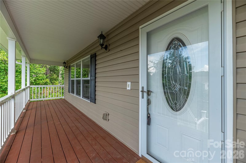 207 Christina Ct, Asheville, NC 28806